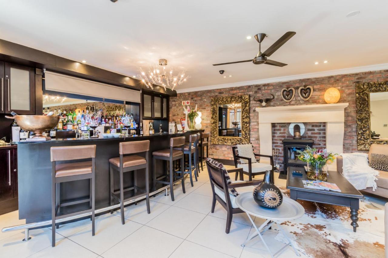 Sw1 Lodge Somerset West Extérieur photo