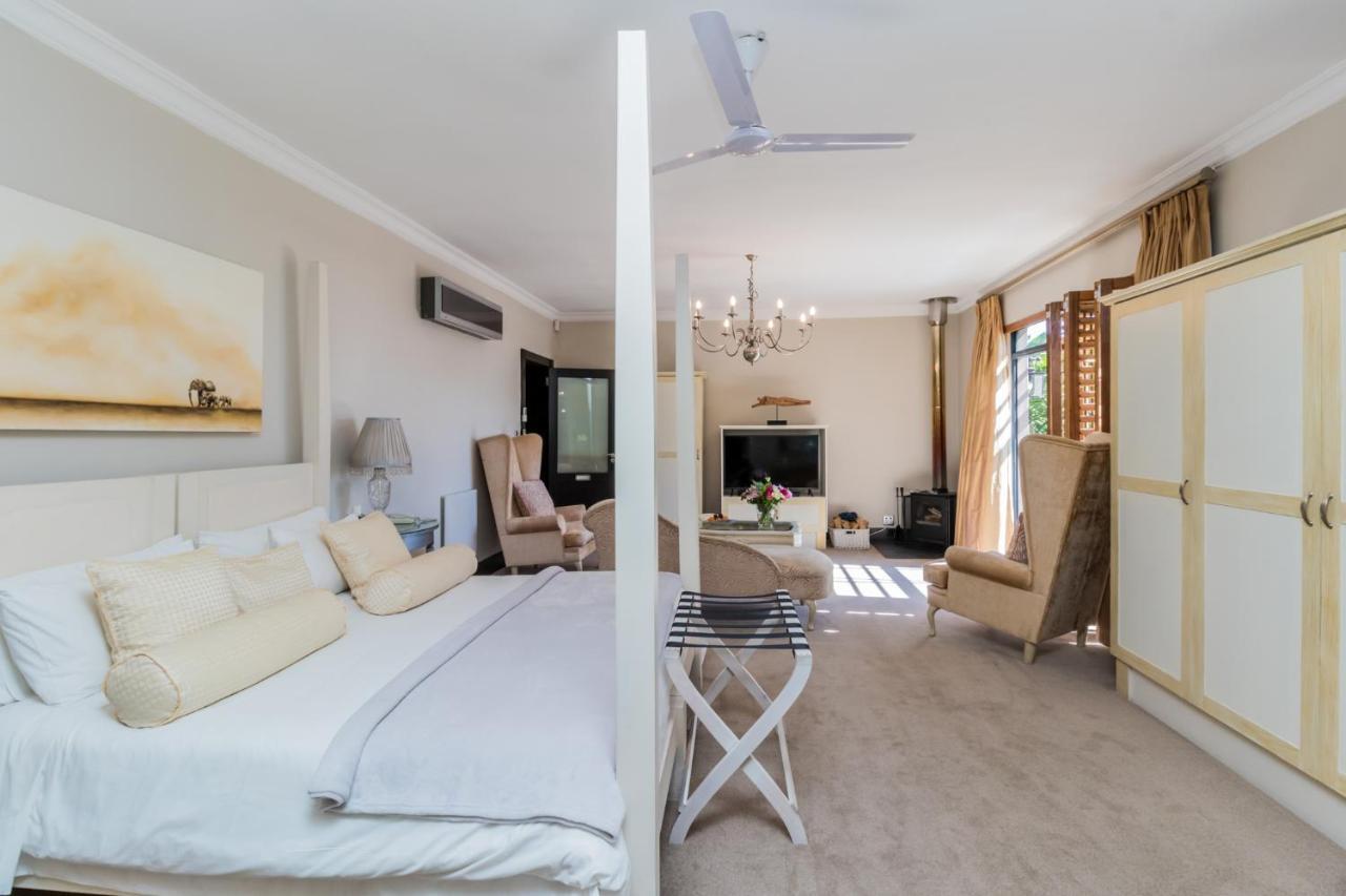 Sw1 Lodge Somerset West Extérieur photo