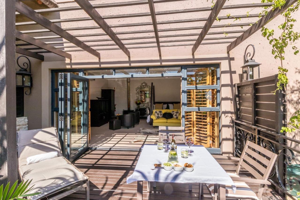 Sw1 Lodge Somerset West Extérieur photo