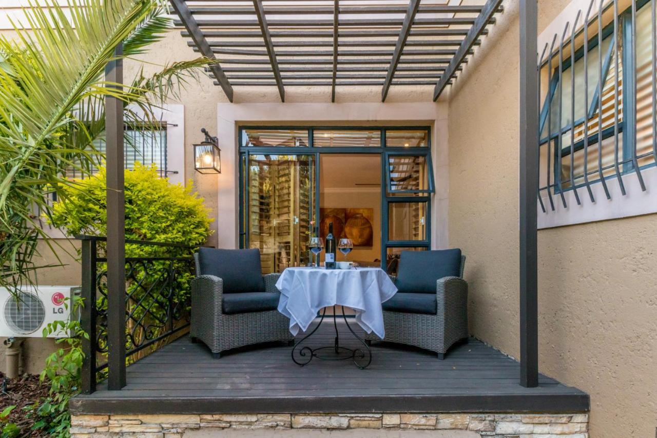 Sw1 Lodge Somerset West Extérieur photo